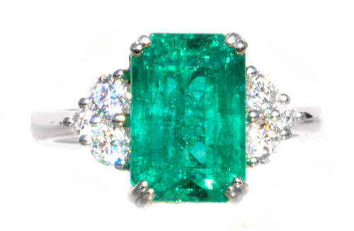 Natural Emerald and Diamond 18K Ring
