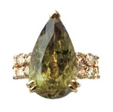 Color-Changing Diaspore & Champagne Diamond 18K Ring