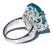 14 ct Aquamarine and Diamond 18K Ring